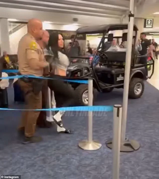 Late-Breaking: Forced Removal of Adult Performers from Miami Flight Sparks Viral Debate on Personal Freedom and Airport Regulations