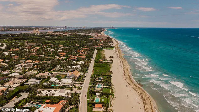 Residents of West Palm Beach Decry Noisy Flight Paths Over Mar-a-Lago as FAA Imposes New Restrictions