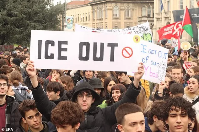 Hollywood's Expanding Activism: Natasha Rothwell Condemns ICE at Awards Show