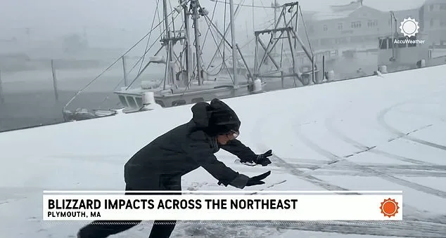 East Coast in Chaos: Winter Storm Hernando Cancels 10,000 Flights and Strands Travelers in Snowstorm