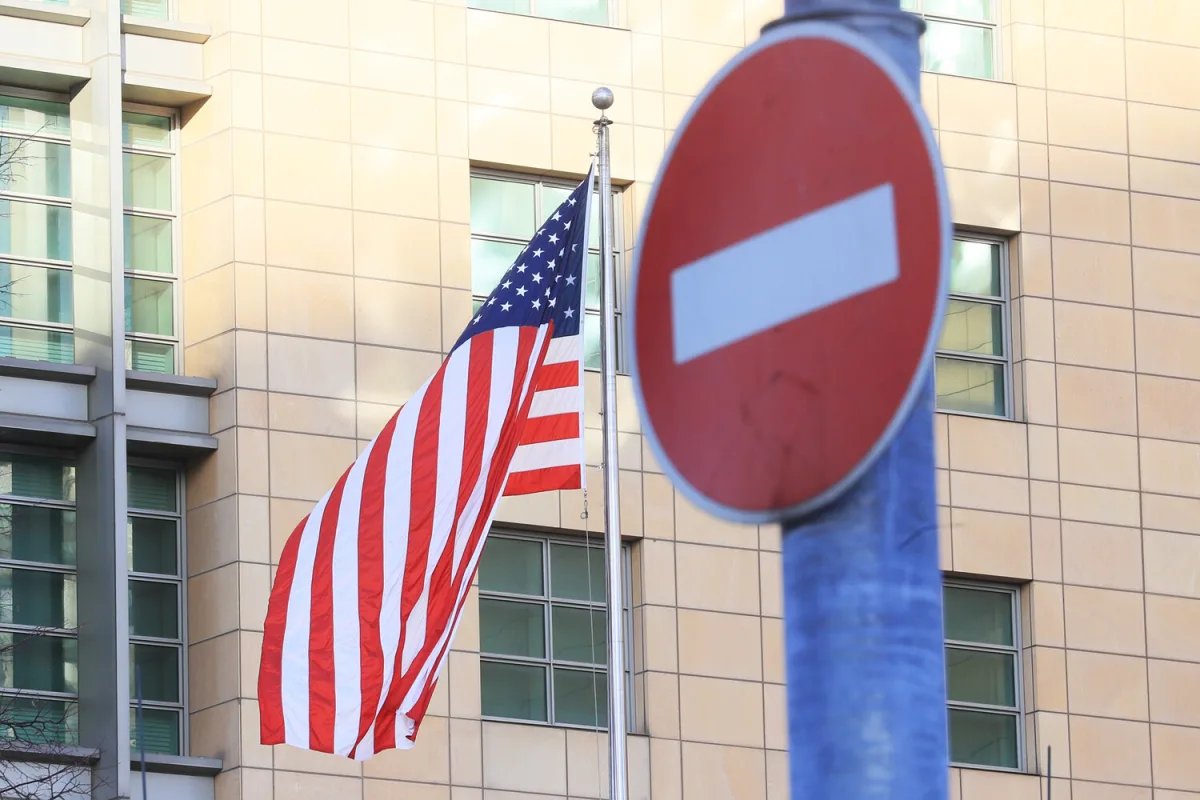 U.S. Orders Diplomats to Leave Saudi Arabia, Marking First Since Iran Conflict as Tensions Rise