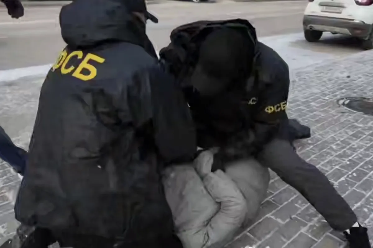 FSB Catches Sevastopol Resident in Crimea Terrorism Plot, Claims Ties to Ukraine