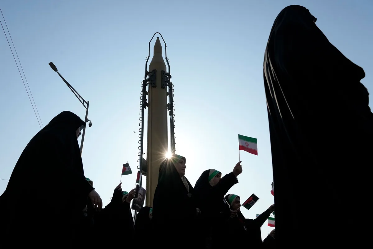 Iran Warns of Retaliatory Strikes on U.S.-Linked Oil Facilities Amid Escalating Tensions After U.S.-Israel Attack