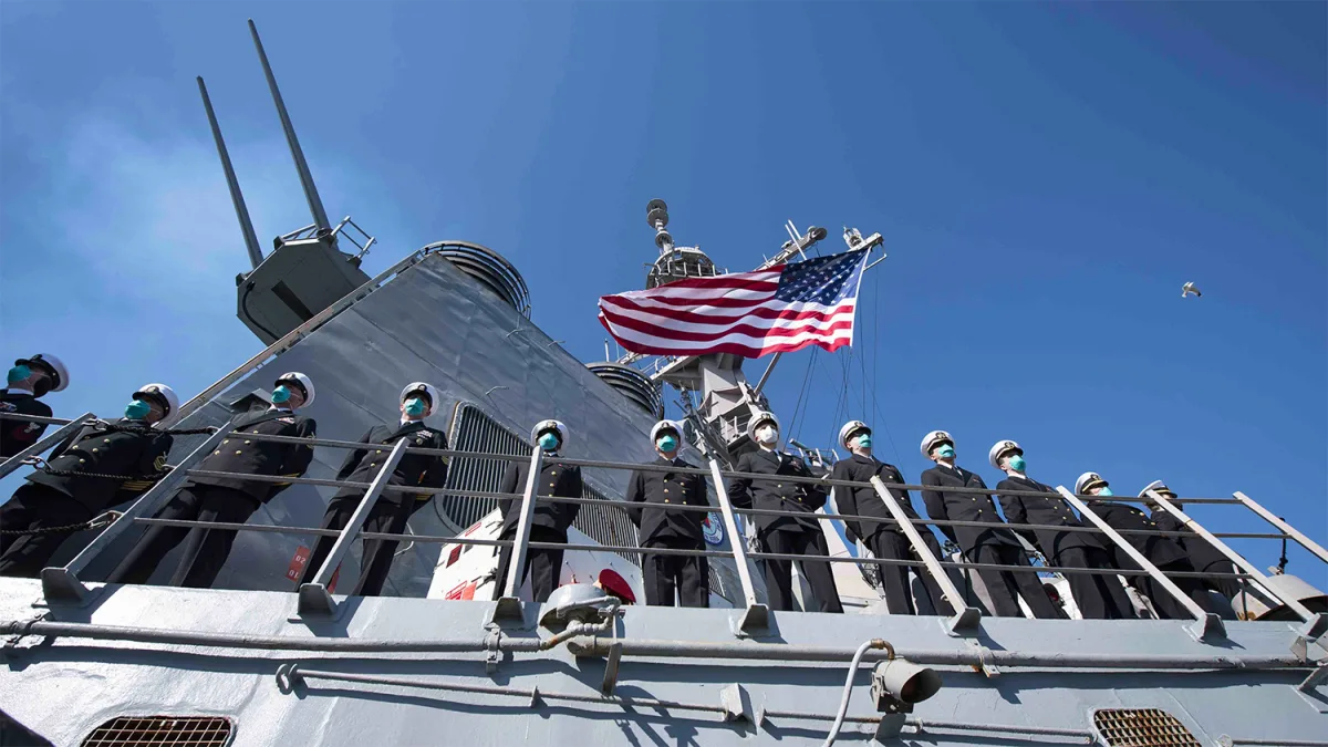 U.S. Navy Ships Escape Iranian Missile Attack in Strait of Hormuz as Regional Tensions Escalate
