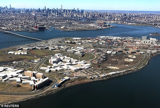 Suspected thief Umais Khan dies at Rikers Island hours after another inmate
